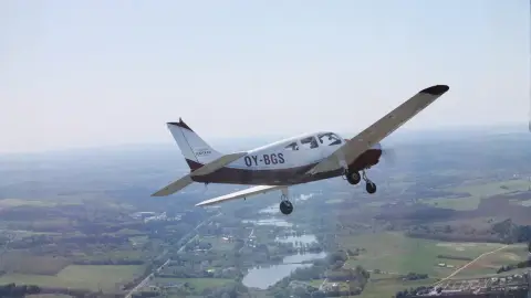 Kastélylátogatás & Sétarepülés a Dunakanyar felett, Gödöllőről indulva (transzferrel) 1