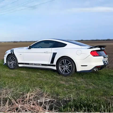 Ford Mustang V6 1 napos bérlés Polgárdi környékén