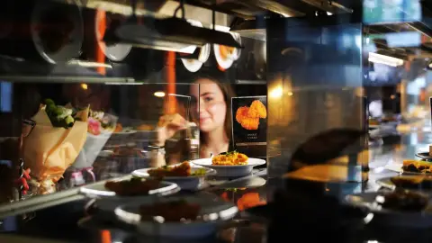 Ázsiai ízkavalkád kettesben a Wasabi Running Sushi & Wok étteremben (Podmaniczky u.) 15