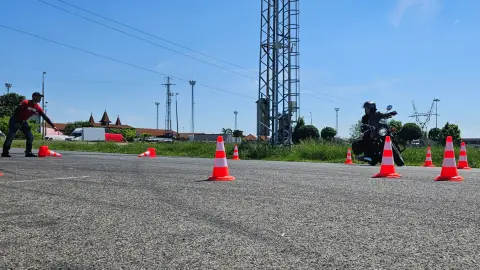 Motoros vezetéstechnikai tréning Budapesten – Nem csak kezdőknek! 8