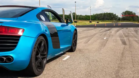 Audi R8 élményautózás gyerekeknek a Kakucs Ring versenypályán 11