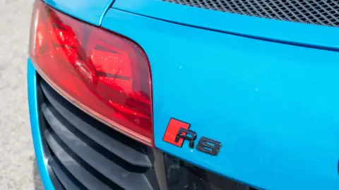 Audi R8 élményautózás gyerekeknek a Kakucs Ring versenypályán 14