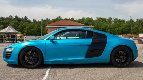 Audi R8 élményautózás gyerekeknek a Kakucs Ring versenypályán 32
