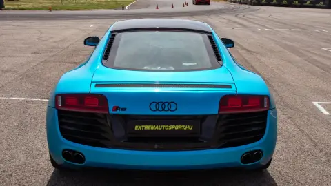 Audi R8 élményautózás gyerekeknek a Kakucs Ring versenypályán 33