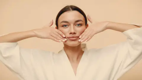 FACE YOGA Tréner: Arcfeszesítő jóga tréner & Arcmasszőr képzés – Online 1