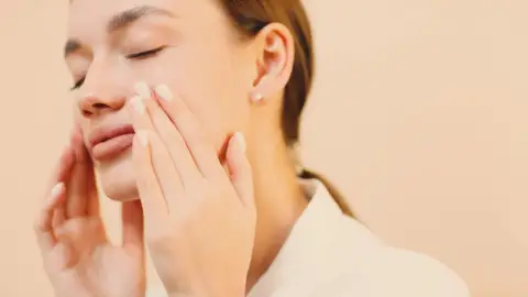 FACE YOGA Tréner: Arcfeszesítő jóga tréner & Arcmasszőr képzés – Online 3