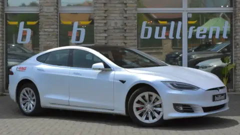 Tesla Model S Raven P100D Performance – közúti élményvezetés Budapestről indulva 4