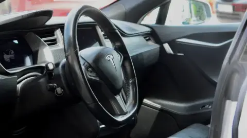 Tesla Model S Raven P100D Performance – közúti élményvezetés Budapestről indulva 1