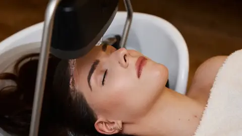 YURU GLAM csomag Budapesten: Japán hajszerkezet regeneráló hair spa kezelés + Smink 6