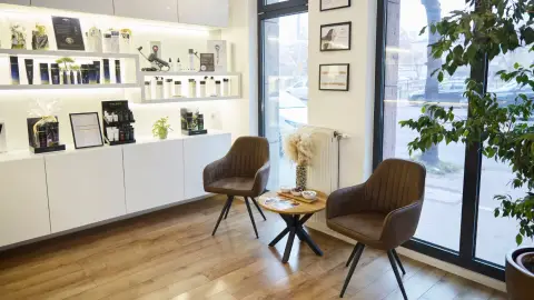YURU GLAM csomag Budapesten: Japán hajszerkezet regeneráló hair spa kezelés + Smink 1