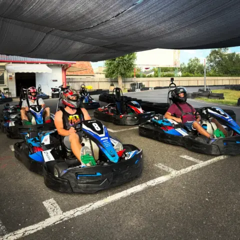 Gokart Balatonlellén – Versenyhangulat a Balaton mellett!
