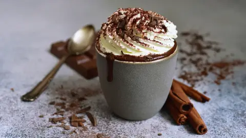 Douceur Chocolat – Forró Csokoládé élmény a C’est La Vie Caféban, Pátyon 1
