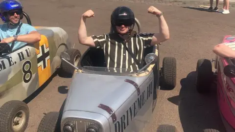 Mini Hot Rod túra Budapest belvárosában – Napfelkeltében! 11