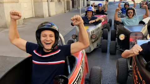 Mini Hot Rod túra Budapest belvárosában – Napfelkeltében! 14