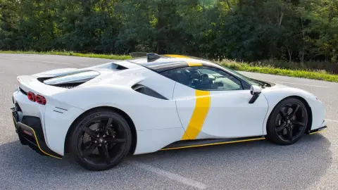 1000 lóerős Ferrari SF90-nel élményautózás utasként a Kakucs Ringen 8