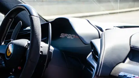 Ferrari SF90 Stradale élményvezetés a Kakucs Ringen 17