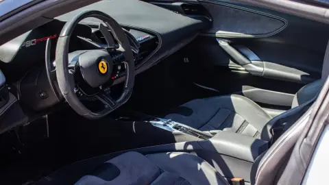 Ferrari SF90 Stradale élményvezetés a Kakucs Ringen 5