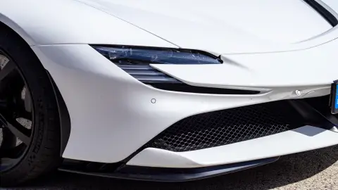 Ferrari SF90 Stradale élményvezetés a Kakucs Ringen 18