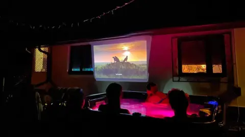 Csobbanj a panorámába! – 2 éjszakás pihenés kettesben Szigetváron 3