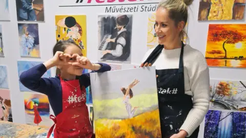 Páros élményfestés Anyuval Sopronban – 40×50 cm-es vászonra 12
