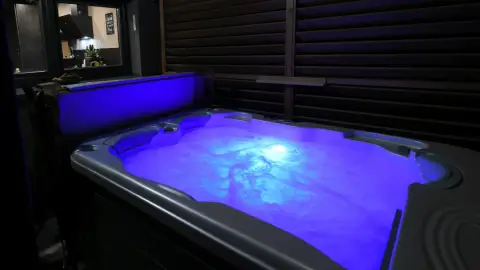Kettesben az erdő ölelésében: 2 éjszakás romantikus elvonulás jacuzzival a Galyatetőn 8