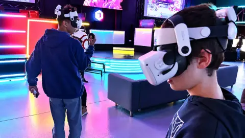 Gamerland VR és szimulátor csomag - 2 órás játékélmény 13