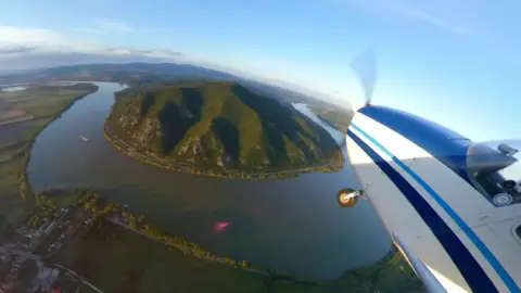 45 perces sétarepülés – Budapest és a Dunakanyar madártávlatból 11