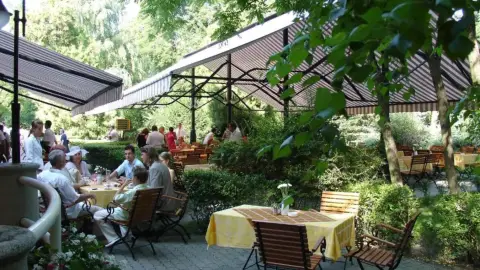 Geréby Kúria Hotel és Lovasudvar: 2 éjszaka kettesben – Lovaglással! 26