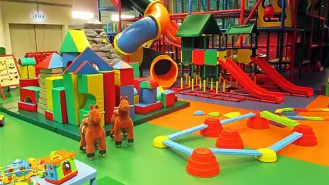 KÖLYÖKPARK Játszóház és Fejlesztőközpont – Budapest (Árkád) 14