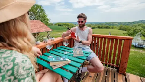 Naphegykuckóban relax és kikapcsolódás az Écsi dombtetőn 6