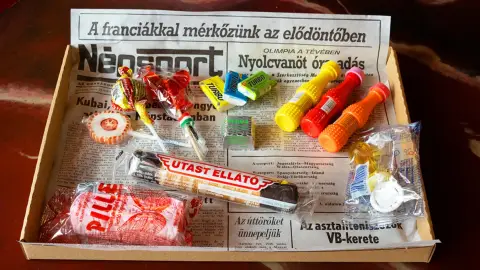 Családi belépő a Budapest Retro Élményközpontba + Ajándék hot dog menüvel! 10