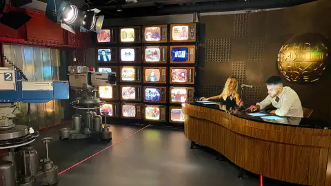 Családi belépő a Budapest Retro Élményközpontba + Ajándék hot dog menüvel! 16