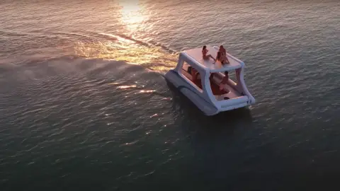 Piknik a Balatonon kettesben – 1 óra privát hajózás Siófokon 8