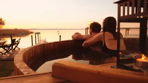 Hétköznapi feltöltődés szerelmeseknek – Mediterrán szállás 2 főre Siófokon 14