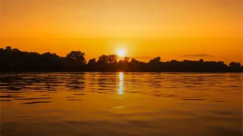 Naplemente & Brunch! – Hajókirándulás finom falatokkal a Dunakanyarban 30