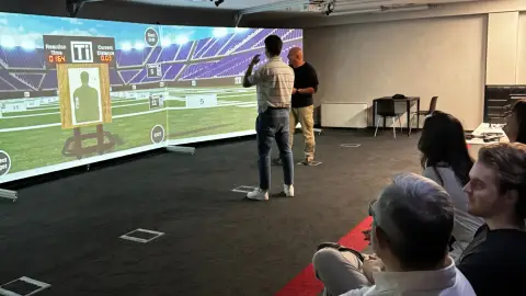 Szimulátoros élményprogram "Extended" – 5-8 fő részére Budaörsön 4