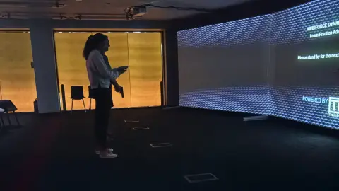 Szimulátoros élményprogram 2-4 fő részére Budaörsön 8