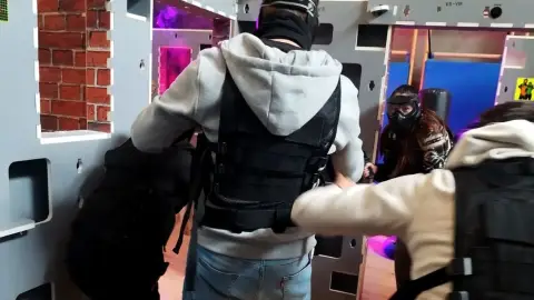 Taktikai Kihívás élményprogram 2-4 fő részére Budaörsön 9