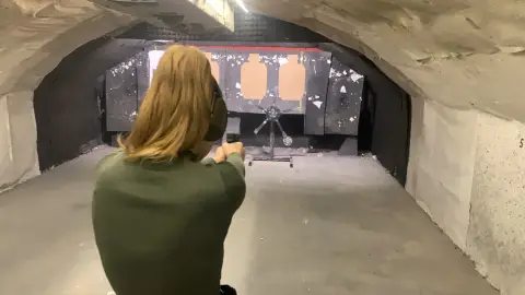 Élménylövészet Budapesten vagy Komáromban: Páros csomag – 40 lövés! 1