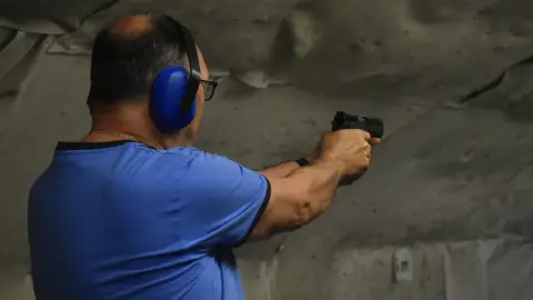 Élménylövészet Budapesten vagy Komáromban: Páros csomag – 40 lövés! 18