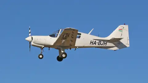 SK61 Bulldog – 60 perces műrepülés élmény Budaörsről indulva! 2