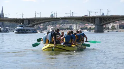 Evezz át Budapesten! – Softrafting a Dunán 8