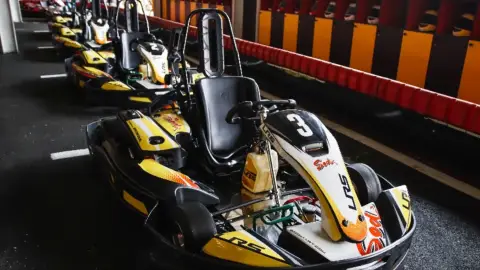 Páros gokartozás exkluzív környezetben a Balatonkarting Veszprém pályáján! 12
