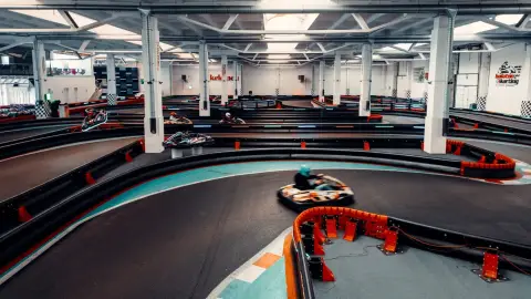 Páros gokartozás exkluzív környezetben a Balatonkarting Veszprém pályáján! 16