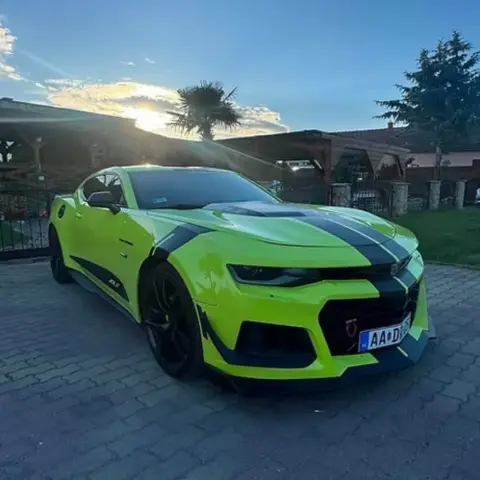 Chevrolet Camaro 3.6 V6 1 órás élményvezetés Polgárdi környékén (hétfő-csütörtök)