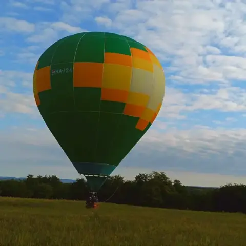 Hőlégballonos sétarepülés kettesben a Dunakanyar környékén