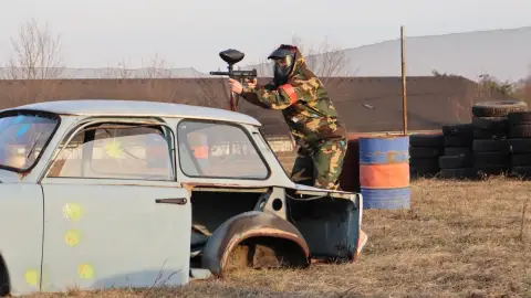Paintball játék az NMI Paintball profi pályáján, Székesfehérváron 3