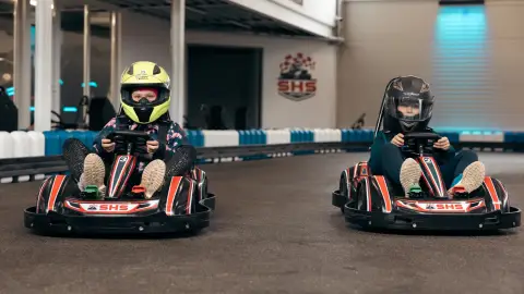 Éljétek át a sebesség örömét együtt! – Csoportos gokart élmény Székesfehérváron 7
