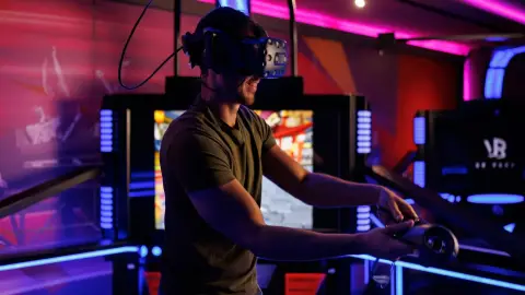Páros szabadulós élmény a virtuális világban a VR Vidámparkban 15