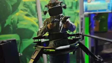 Páros szabadulós élmény a virtuális világban a VR Vidámparkban 14